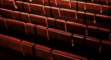 Kulturalne życie stolicy w Twoim domu — spektakle online