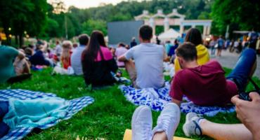 Rembertów: Kino plenerowe 2021 [REPERTUAR NA WEEKEND]